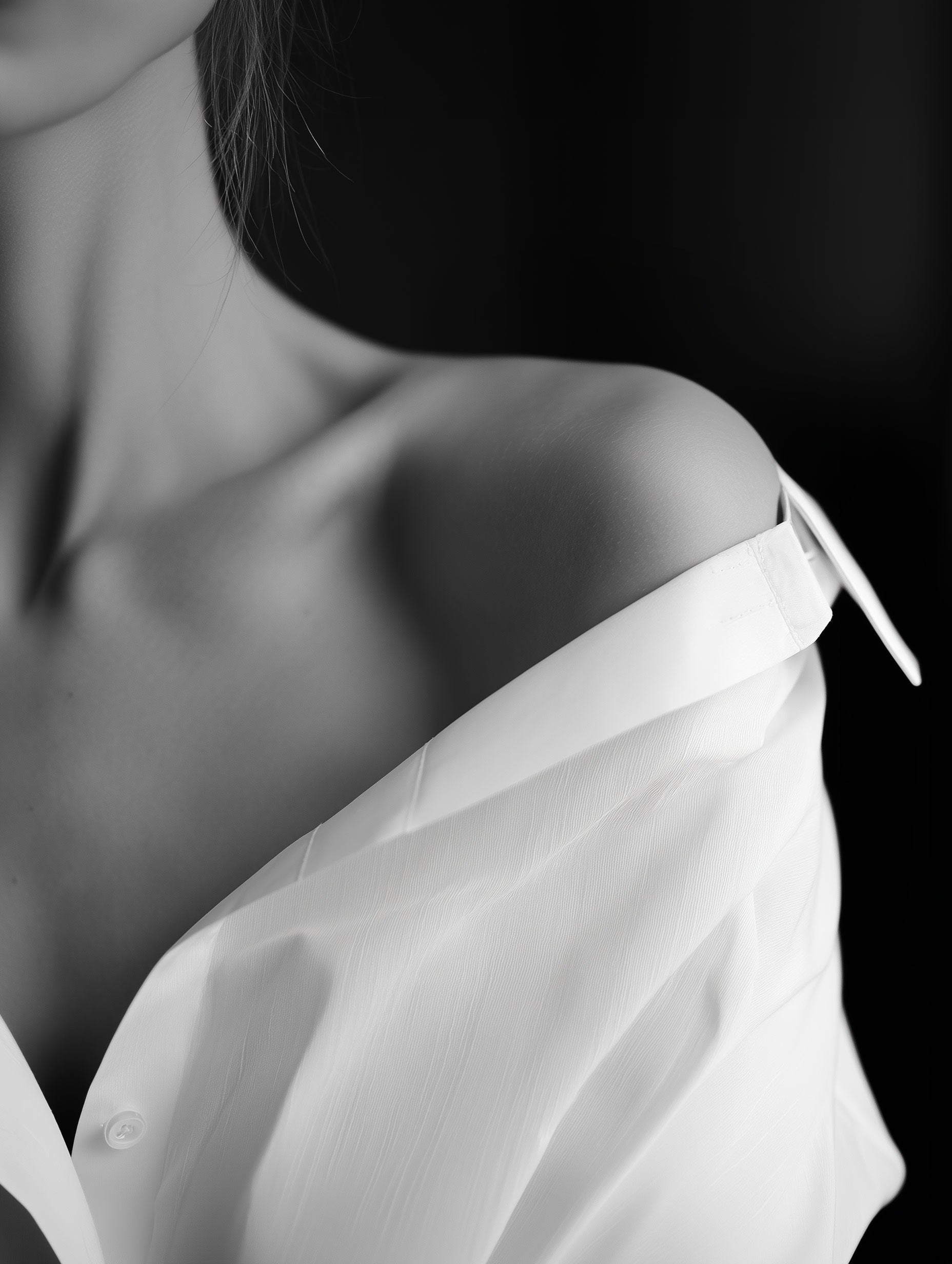 Beauty in White - Black and White Poster